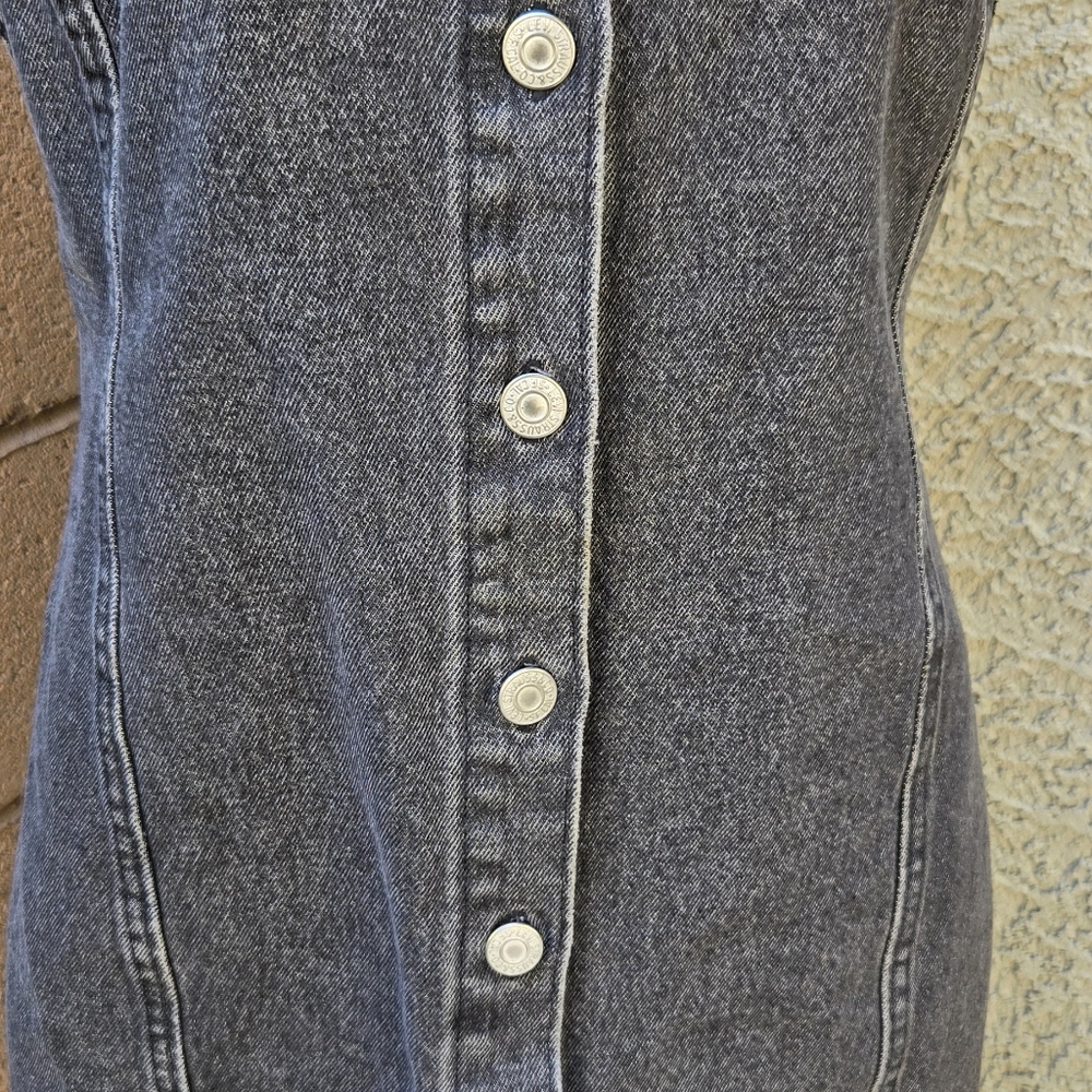 Levi's Grey Button-Front Black Denim Pinafore Dress - Picture 6 of 13